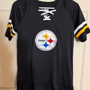 NFL Pittsburgh Steeles women’s small Black short sleeve shirt
